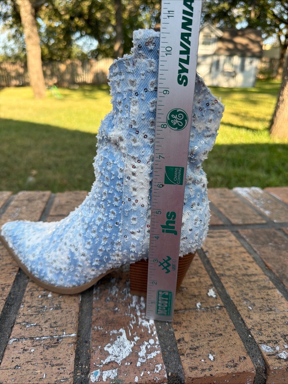 NWOT Distressed Denim Size 9 Western Cowgirl Boots Pointed Toe Sparkly Sequins - Picture 10 of 11